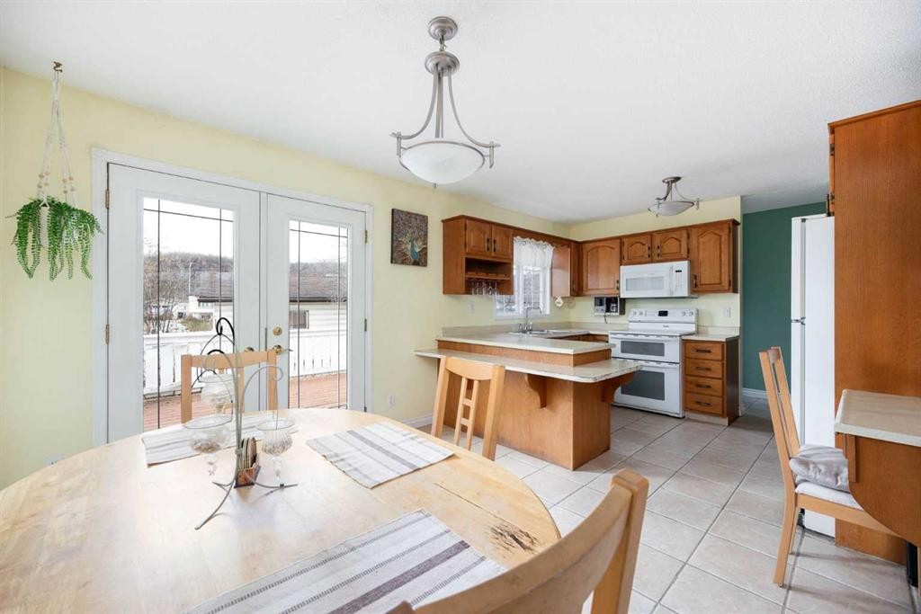 51 Fitzgerald Avenue, Fort Mcmurray, AB - Indoor