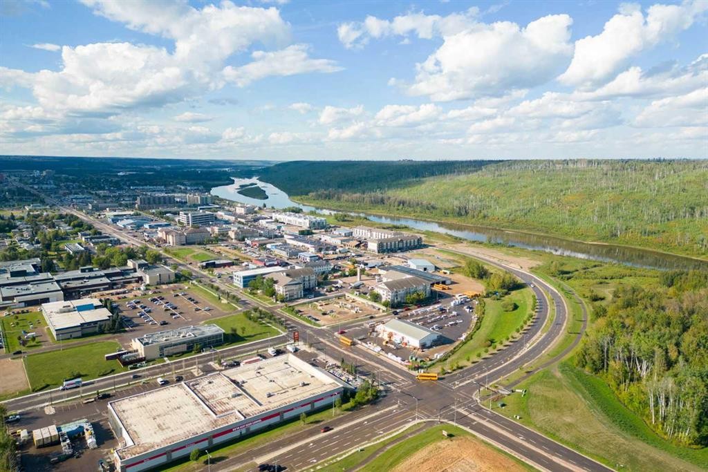 201-111 Denholm Gate, Fort Mcmurray, AB - Outdoor With View