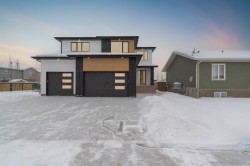 268 Beaverglen Close Fort Mcmurray, AB T9H 2R4