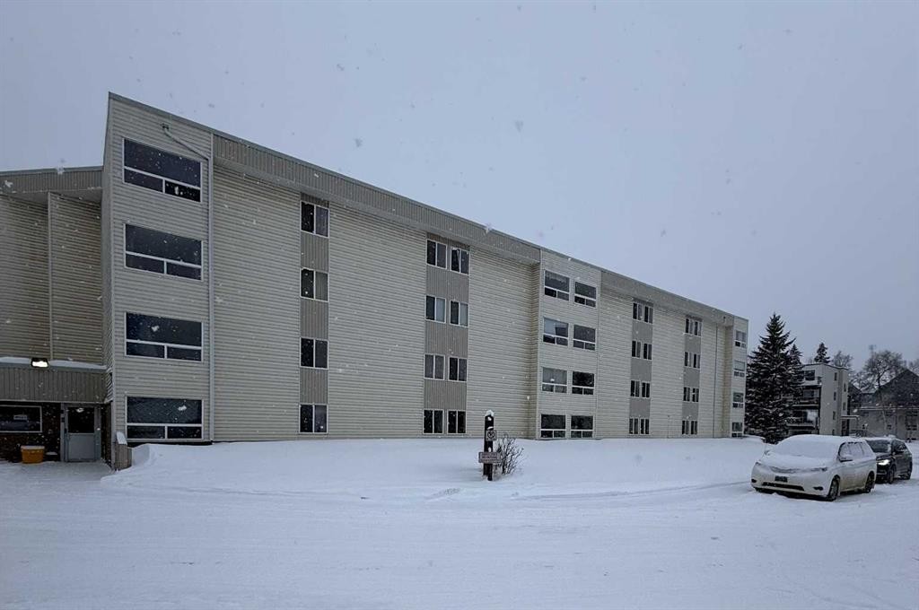 318-111 Charles Avenue, Fort Mcmurray, AB - Outdoor