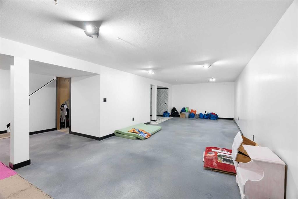 136 Beaumont Crescent, Fort Mcmurray, AB - Indoor