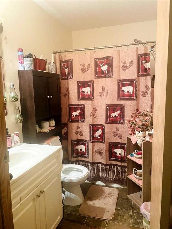 303-9805 99 Street, Lac La Biche, AB - Indoor Photo Showing Bathroom
