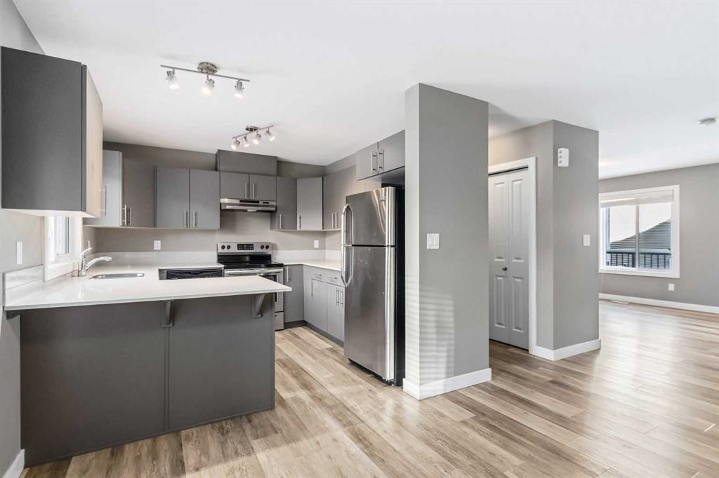 53-401 Athabasca Avenue, Fort Mcmurray, AB - Indoor Photo Showing Kitchen