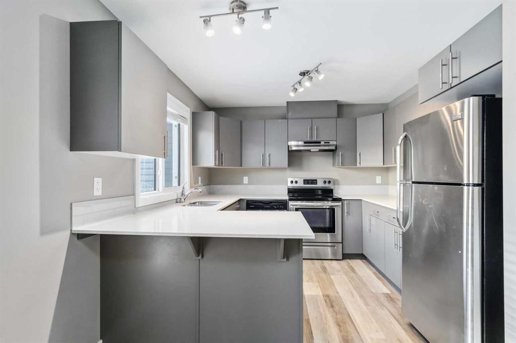 53-401 Athabasca Avenue, Fort Mcmurray, AB - Indoor Photo Showing Kitchen With Upgraded Kitchen