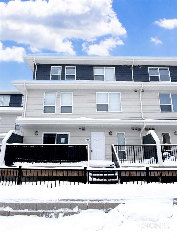 715-201 Abasand Drive, Fort Mcmurray, AB - Outdoor