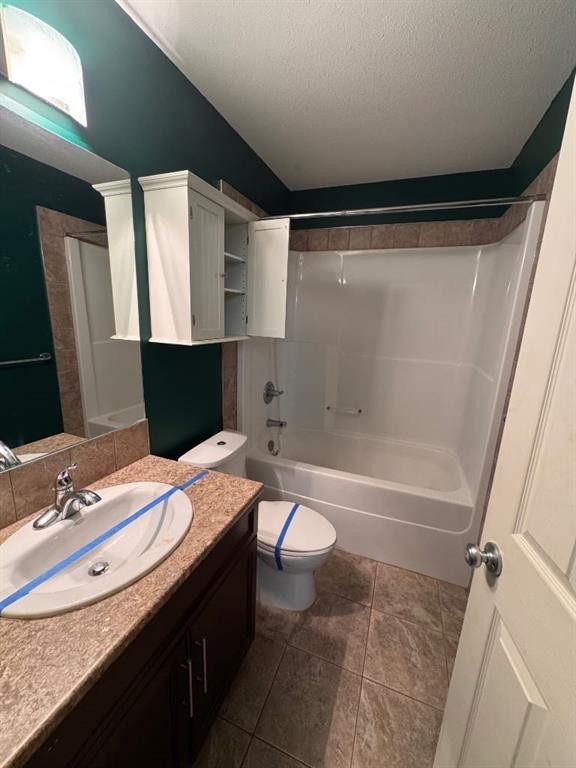 102-109 Fontaine Crescent, Fort Mcmurray, AB - Indoor Photo Showing Bathroom