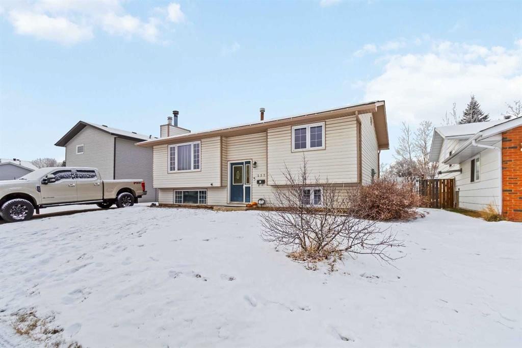 237 Cochrane Crescent, Fort Mcmurray, AB - Outdoor