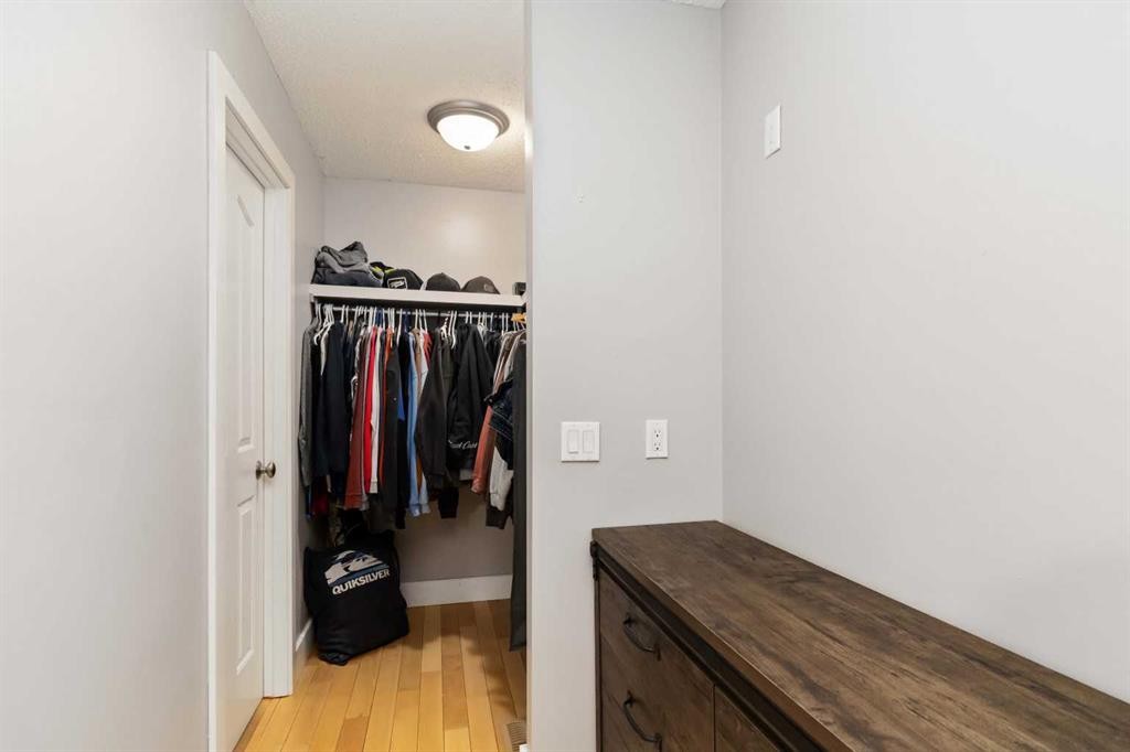 237 Cochrane Crescent, Fort Mcmurray, AB - Indoor