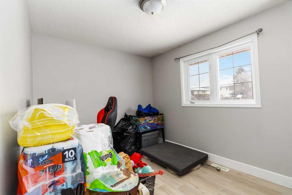 237 Cochrane Crescent, Fort Mcmurray, AB - Indoor Photo Showing Other Room