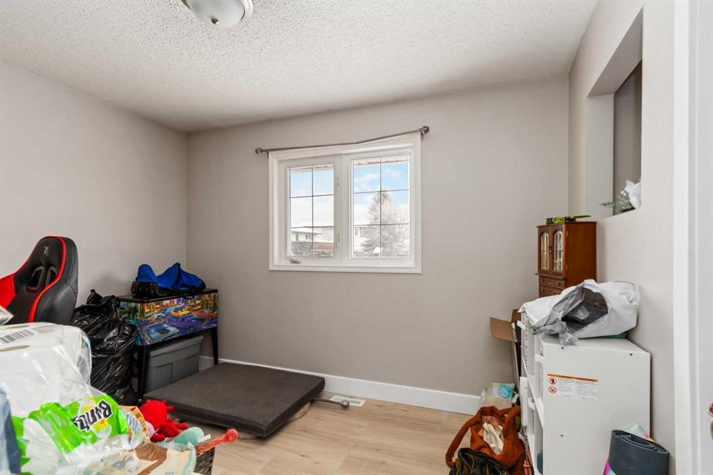 237 Cochrane Crescent, Fort Mcmurray, AB - Indoor