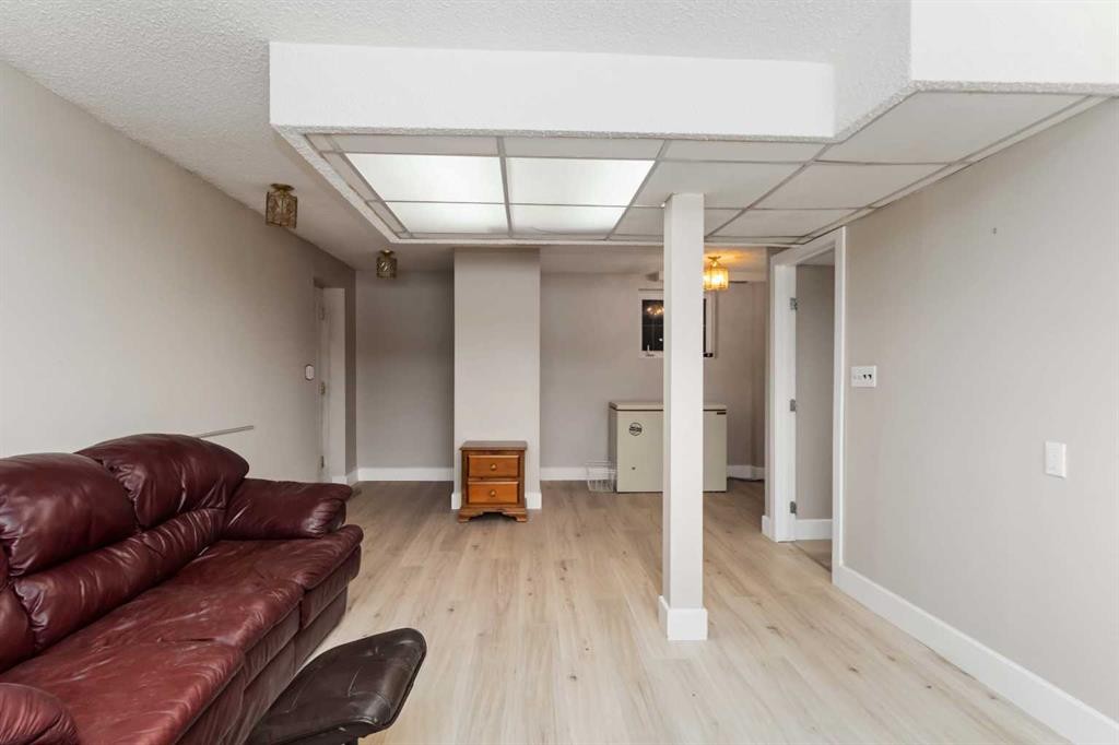 237 Cochrane Crescent, Fort Mcmurray, AB - Indoor