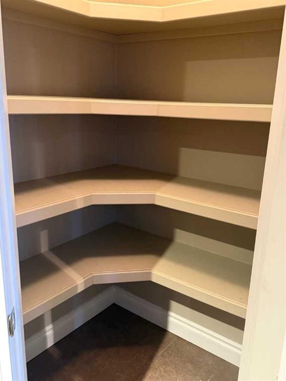 209 Walnut Crescent, Fort Mcmurray, AB - Indoor