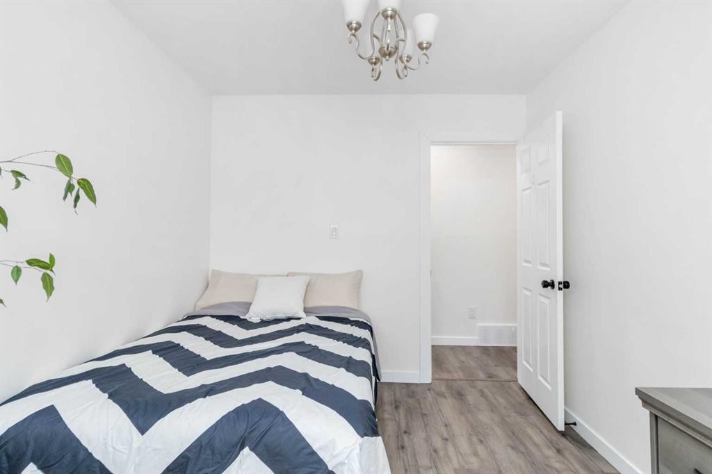 247 Cornwall Drive, Fort Mcmurray, AB - Indoor Photo Showing Bedroom