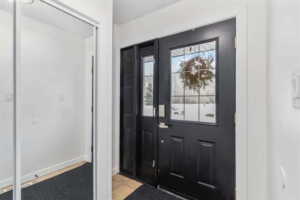 247 Cornwall Drive, Fort Mcmurray, AB - Indoor Photo Showing Other Room