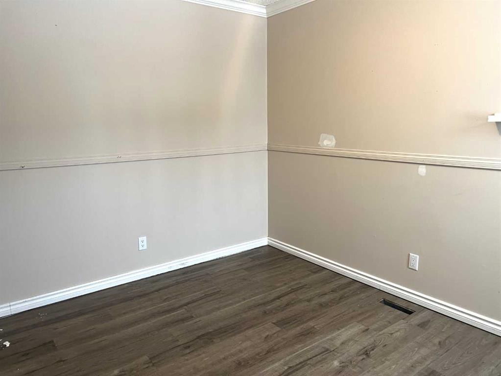 893 Timberline, Fort Mcmurray, AB - Indoor Photo Showing Other Room
