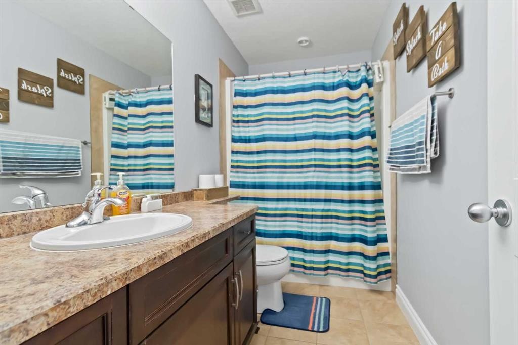 182 Crabapple Way, Fort Mcmurray, AB - Indoor Photo Showing Bathroom