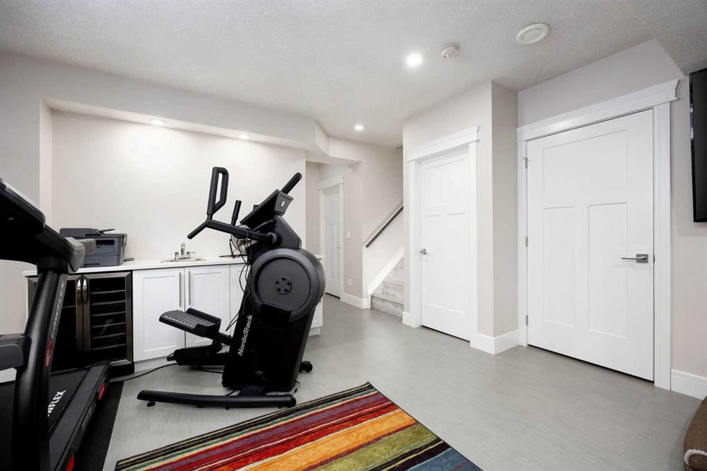 141 Pearson Drive, Fort Mcmurray, AB - Indoor Photo Showing Gym Room