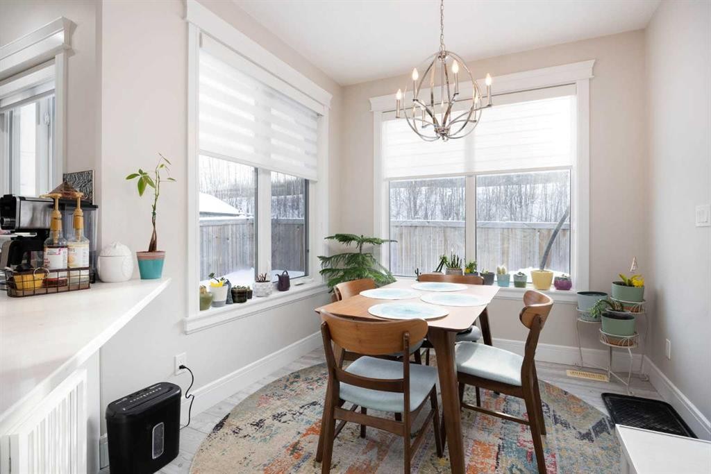 141 Pearson Drive, Fort Mcmurray, AB - Indoor Photo Showing Dining Room