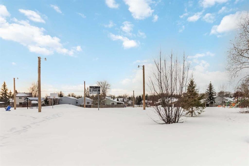 202 Bird Crescent, Fort Mcmurray, AB - Outdoor With View