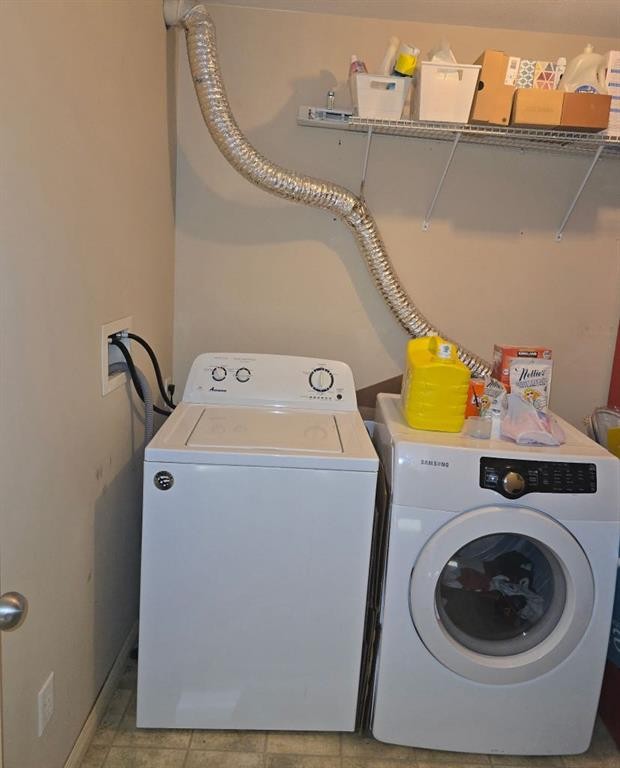 3209-200 Lougheed Drive, Fort Mcmurray, AB - Indoor Photo Showing Laundry Room