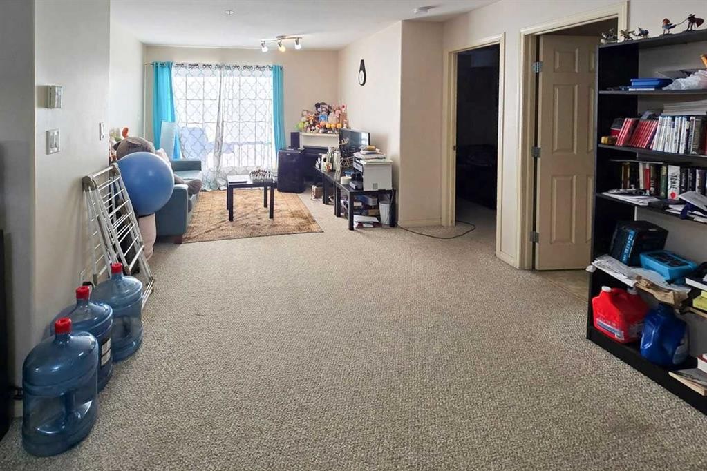 3209-200 Lougheed Drive, Fort Mcmurray, AB - Indoor