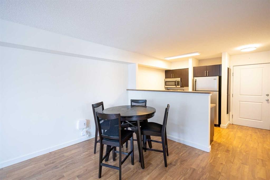 208-234 Stony Mountain Road, Anzac, AB - Indoor Photo Showing Dining Room