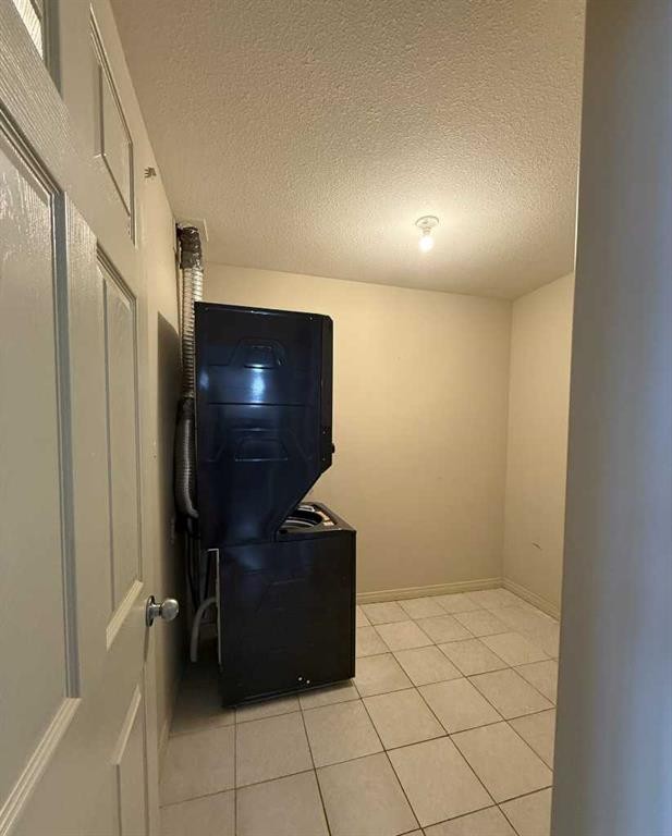 1410-200 Lougheed Drive, Fort Mcmurray, AB - Indoor Photo Showing Other Room