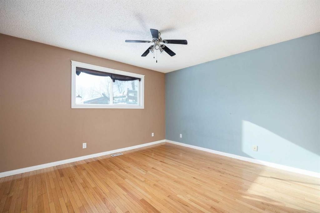 189 Farrell Crescent, Fort Mcmurray, AB - Indoor Photo Showing Other Room