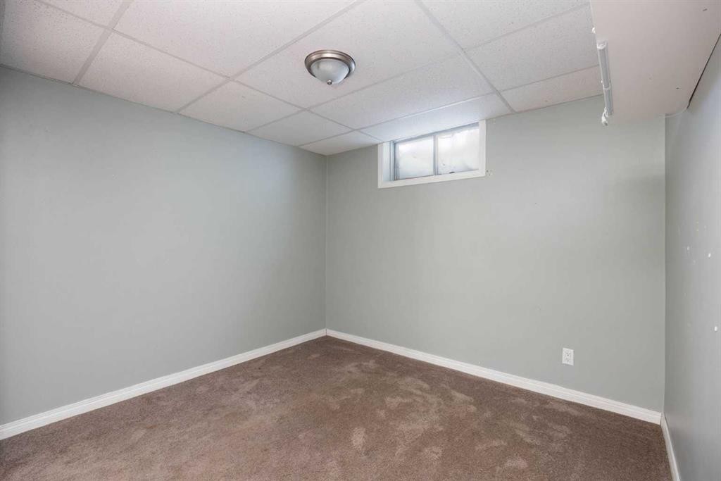 189 Farrell Crescent, Fort Mcmurray, AB - Indoor Photo Showing Other Room