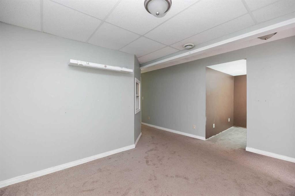 189 Farrell Crescent, Fort Mcmurray, AB - Indoor Photo Showing Other Room