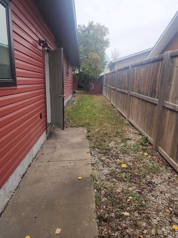 189 Farrell Crescent, Fort Mcmurray, AB - Outdoor