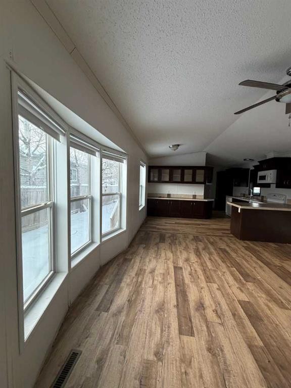 125 Jackpine Way, Fort Mcmurray, AB - Indoor Photo Showing Other Room
