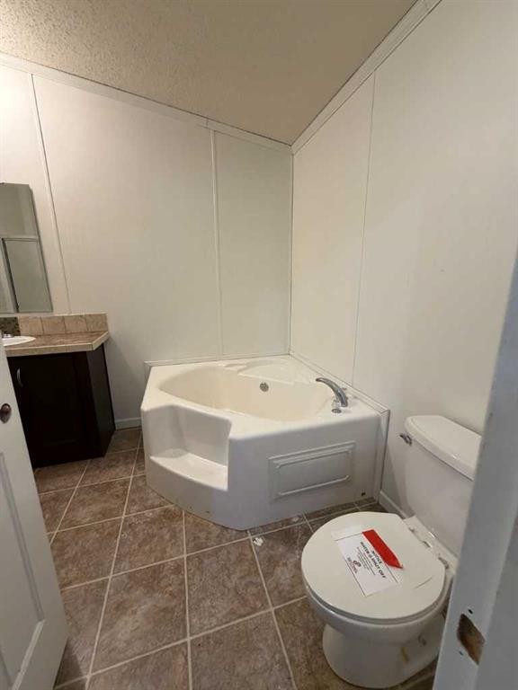 125 Jackpine Way, Fort Mcmurray, AB - Indoor Photo Showing Bathroom