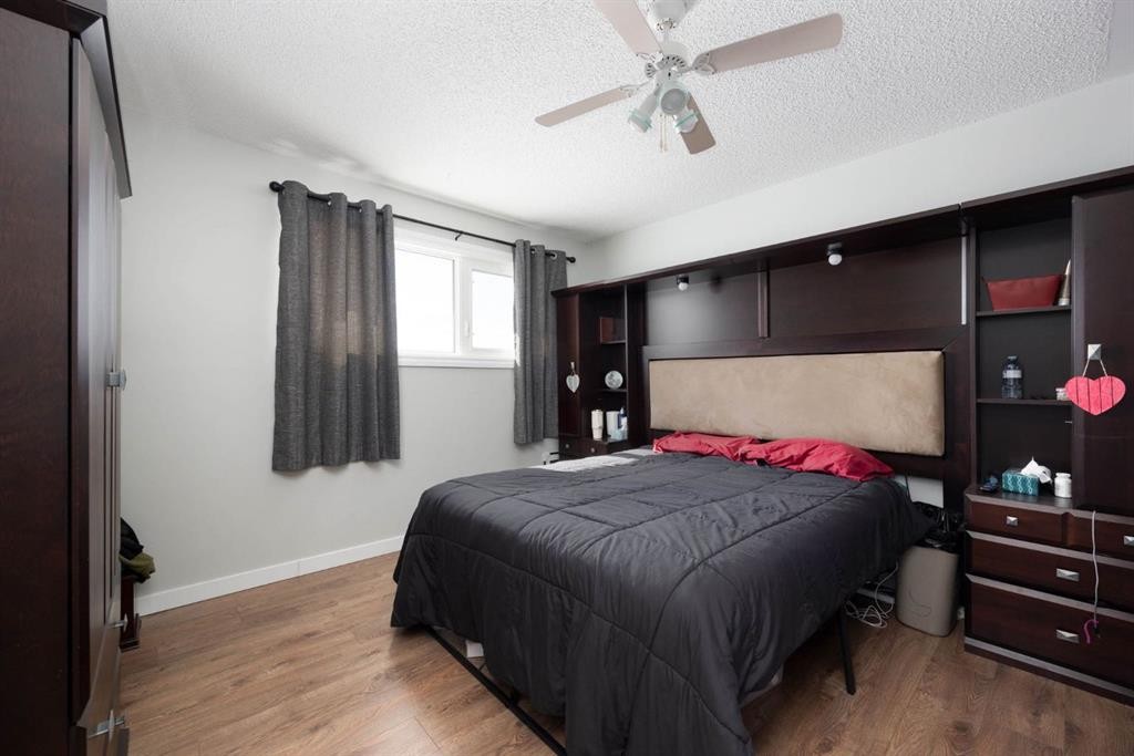 100 Christina Drive, Anzac, AB - Indoor Photo Showing Bedroom
