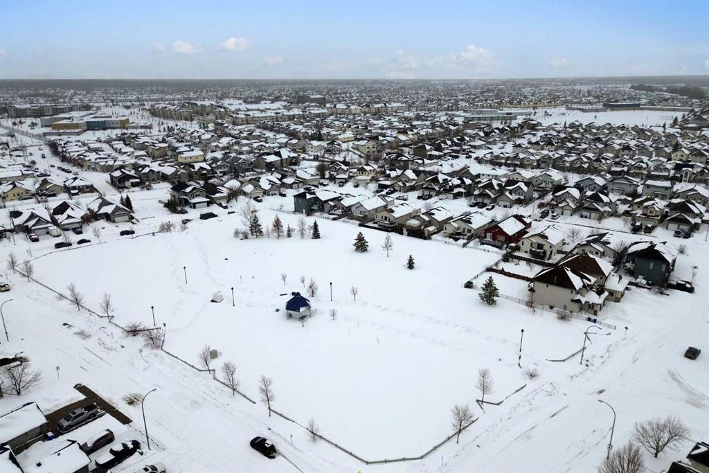 362 Pacific Crescent, Fort Mcmurray, AB - Outdoor With View