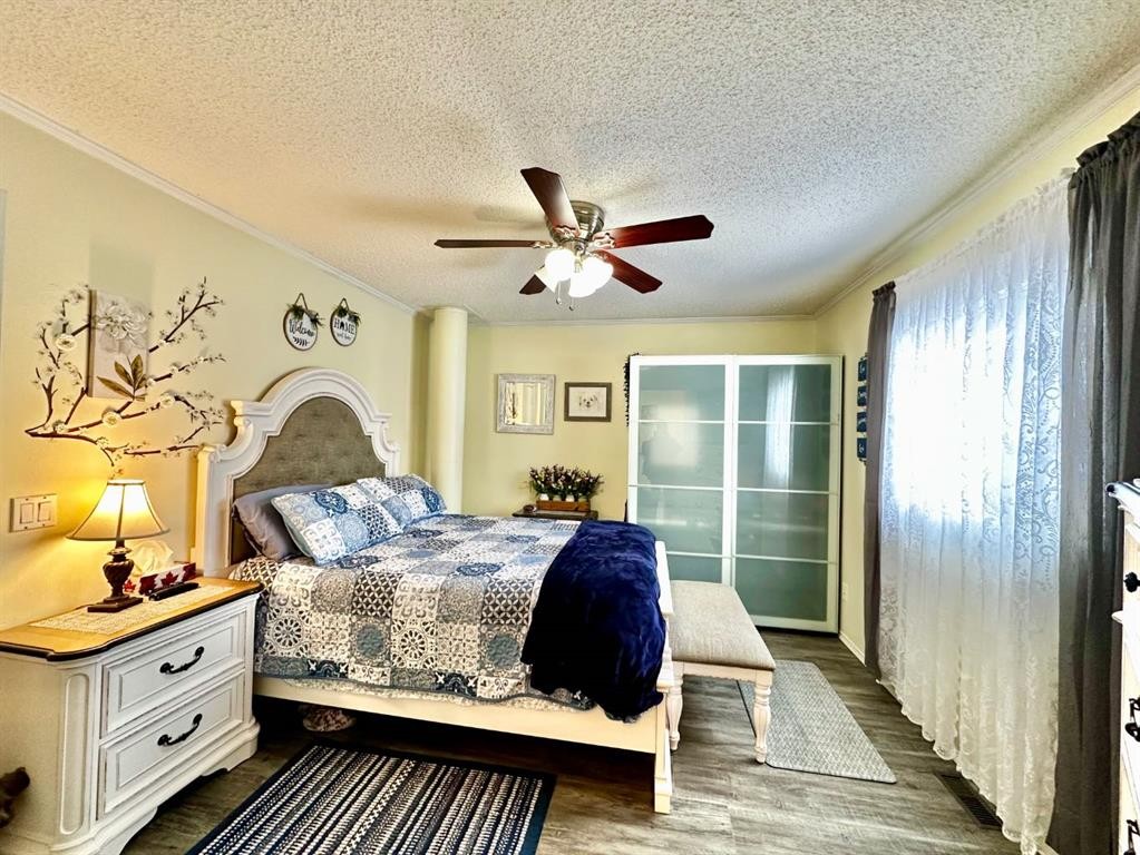 64455 Range Rd 114 Range, Lac La Biche, AB - Indoor Photo Showing Bedroom