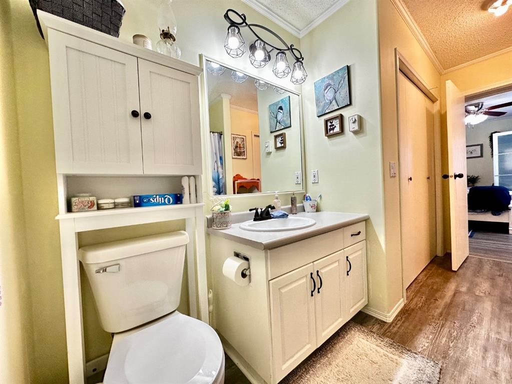 64455 Range Rd 114 Range, Lac La Biche, AB - Indoor Photo Showing Bathroom