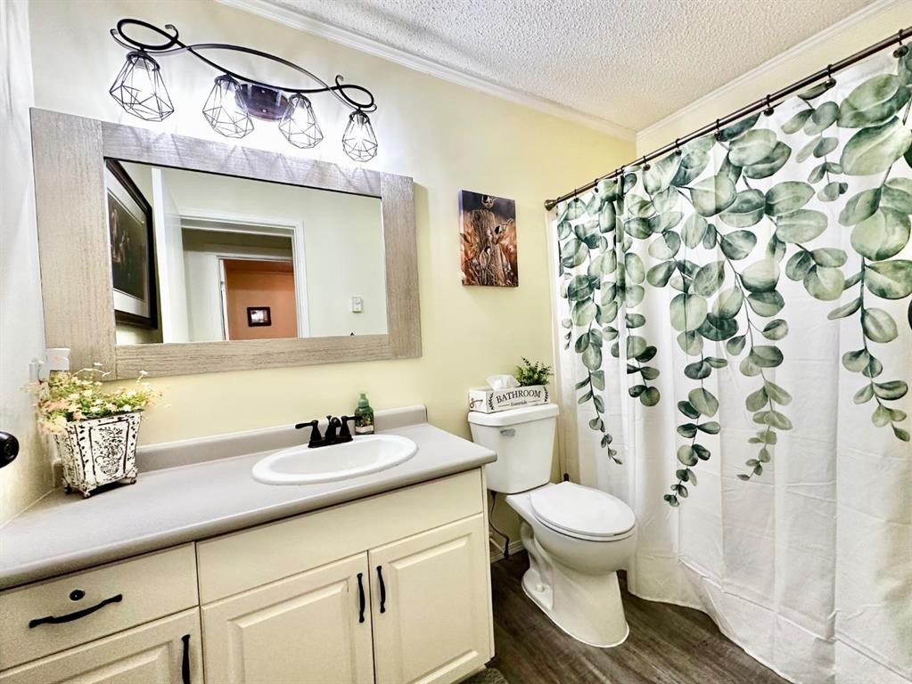 64455 Range Rd 114 Range, Lac La Biche, AB - Indoor Photo Showing Bathroom