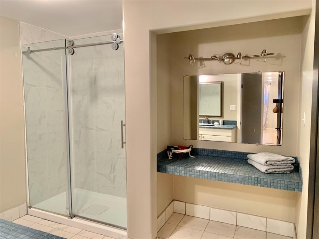 9106 93 Ave, Lac La Biche, AB - Indoor Photo Showing Bathroom