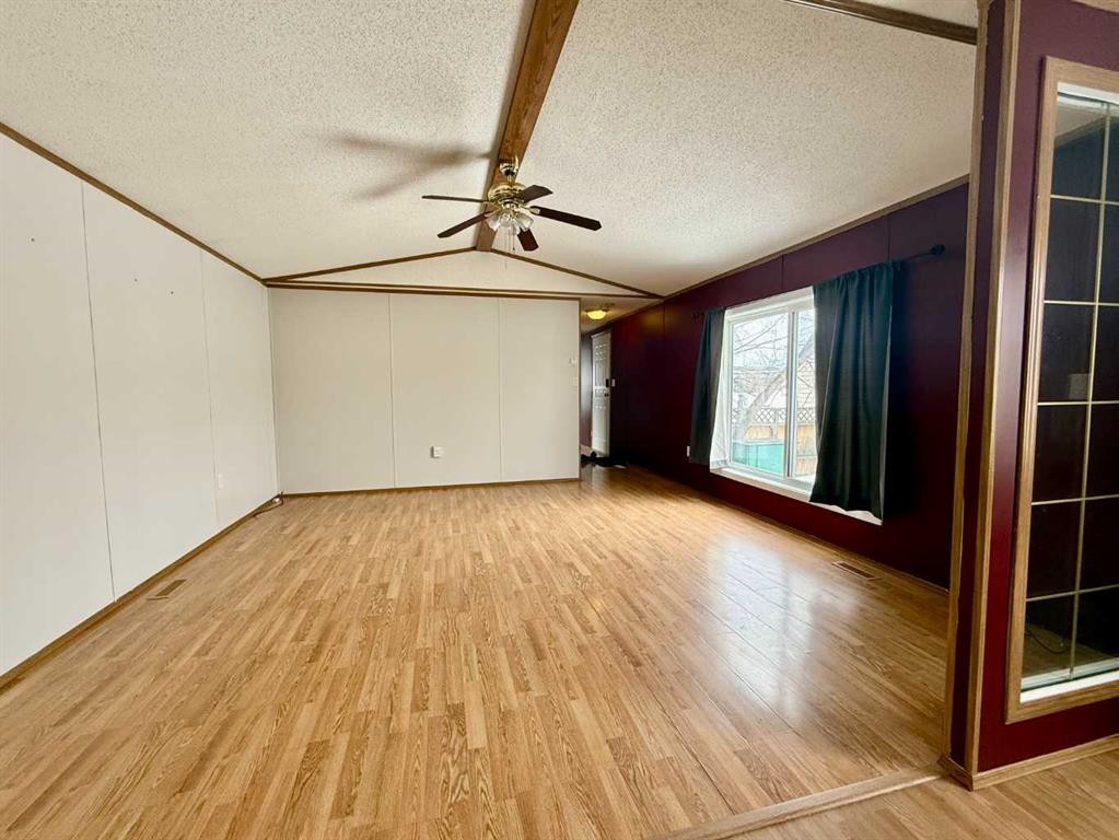 116 Cokerill Crescent, Fort Mcmurray, AB - Indoor Photo Showing Other Room