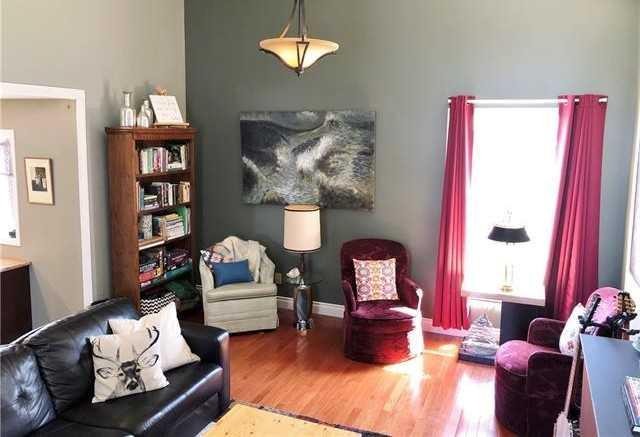 9105 96 Ave, Lac La Biche, AB - Indoor Photo Showing Living Room