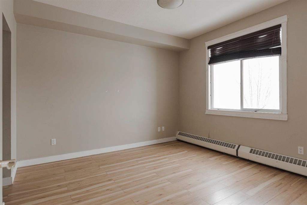 204-100 Denholm Gate, Fort Mcmurray, AB - Indoor Photo Showing Other Room