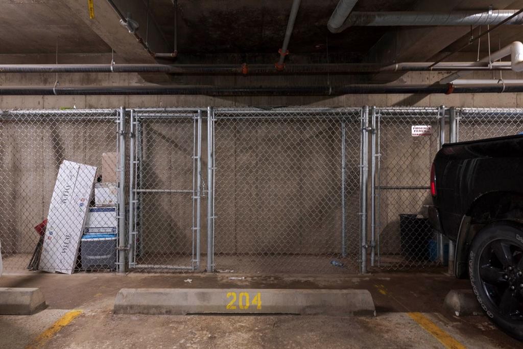 204-100 Denholm Gate, Fort Mcmurray, AB - Indoor Photo Showing Other Room