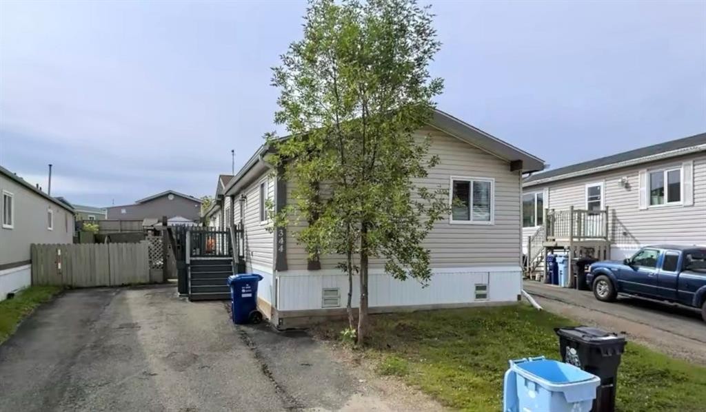344 Grey Crescent, Fort Mcmurray, AB - Outdoor