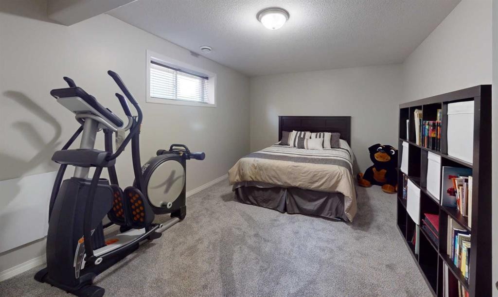 9221 91 Ave, Lac La Biche, AB - Indoor Photo Showing Bedroom