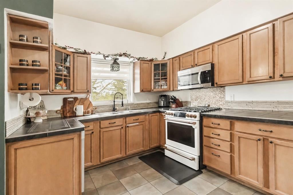 189 Brooks Place, Fort Mcmurray, AB