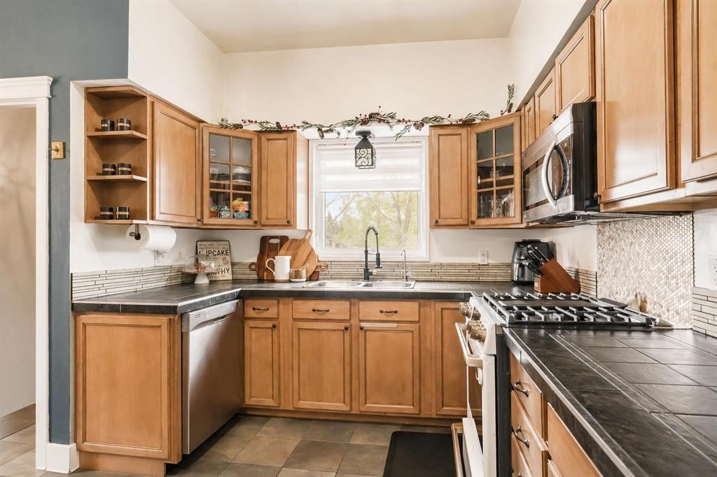 189 Brooks Place, Fort Mcmurray, AB