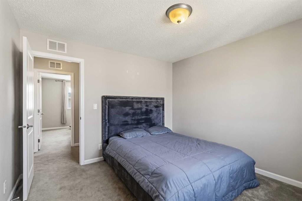 93-313 Millennium Drive, Fort Mcmurray, AB - Indoor Photo Showing Bedroom