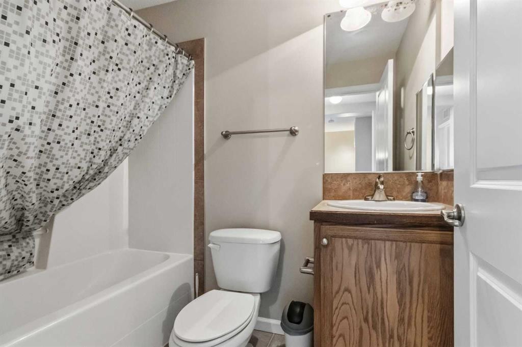 93-313 Millennium Drive, Fort Mcmurray, AB - Indoor Photo Showing Bathroom