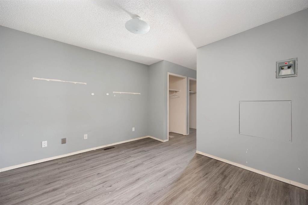 132 Grenada Place, Fort Mcmurray, AB - Indoor Photo Showing Other Room
